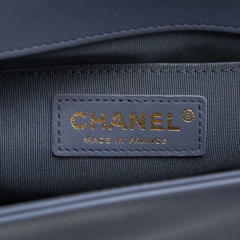 Chanel Medium Boy Bag Chevron Calfskin Grey LGHW