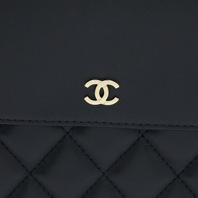 Chanel Quilted Zip and Flap Pouch/Clutch Large Model Lambskin Black LGHW