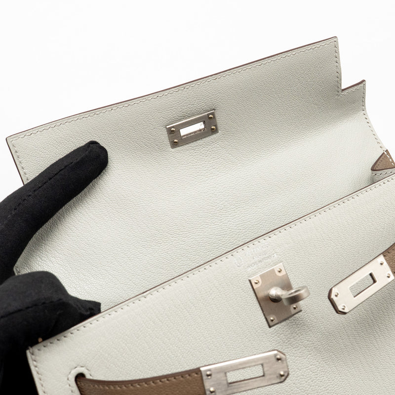 Hermes Kelly 25 Special Order Chèvre Mysore Gris Perle/Etoupe Brushed SHW Stamp Z