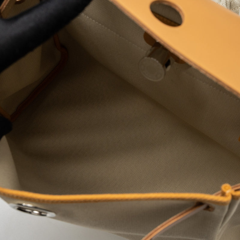 Hermes Herbag 31 Zip Bag Canvas/Vache Hunter Beton/Naturel Sable SHW Stamp U