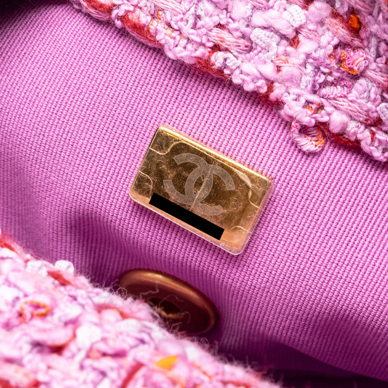 Chanel 22P mini square Flap bag tweed pink GHW (Microchip)