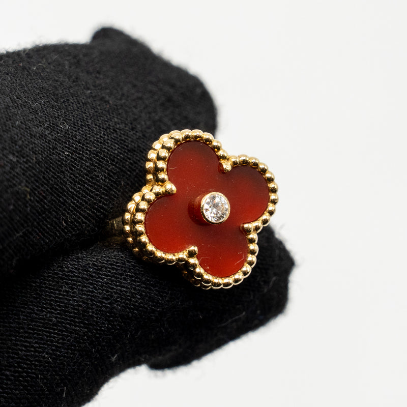 Van Cleef & Arpels Size 50 Vintage Alhambra Ring Yellow Gold, Carnelian, Diamond