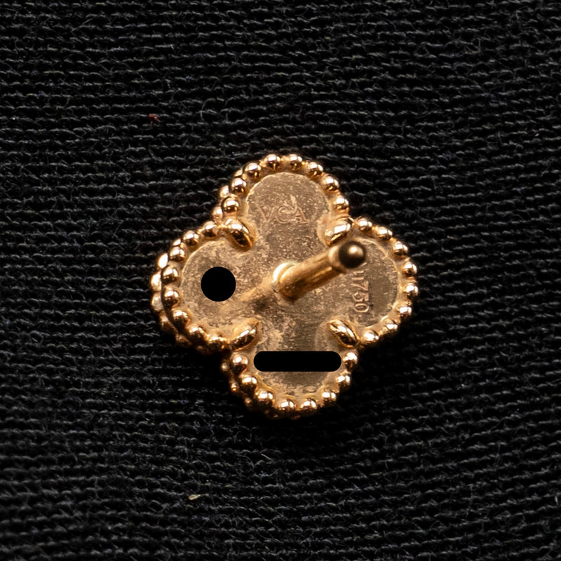 Van Cleef & Arpels Sweet Alhambra Earstuds Rose Gold, Carnelian