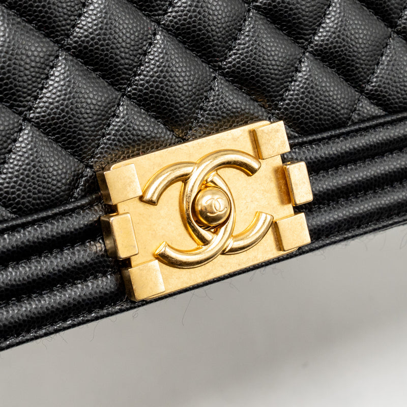 Chanel New Medium boy bag Caviar Black GHW (Microchip)