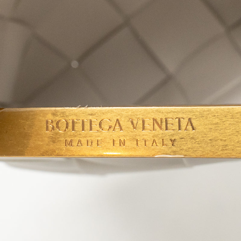 Bottega Veneta Cream Snap Clutch Bag Calfskin/Wood White Multicolour Hardware