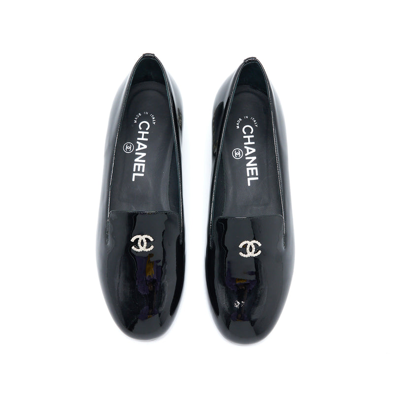 Chanel Size 35.5 Loafer with Pearl/Patent Black SHW