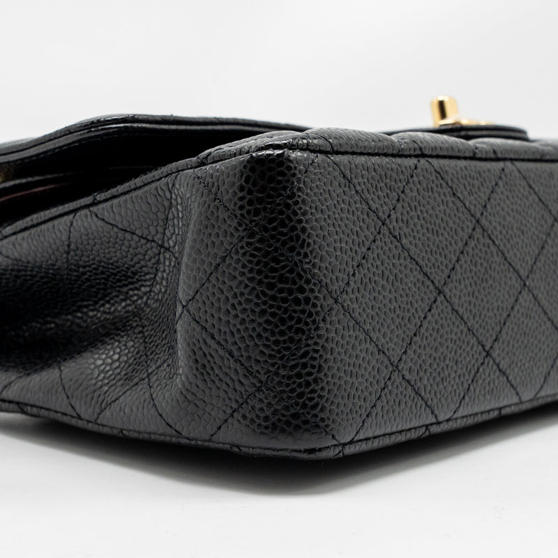 Chanel Medium Classic Double Flap BAG Caviar Black GHW