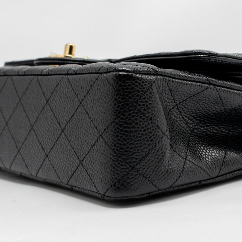 Chanel Medium Classic Double Flap BAG Caviar Black GHW
