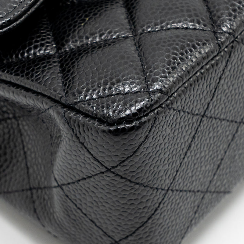 Chanel Medium Classic Double Flap BAG Caviar Black GHW