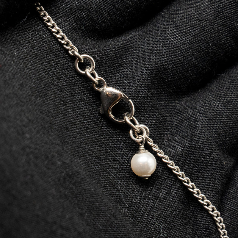 Chanel CC logo necklace pink / silver tone