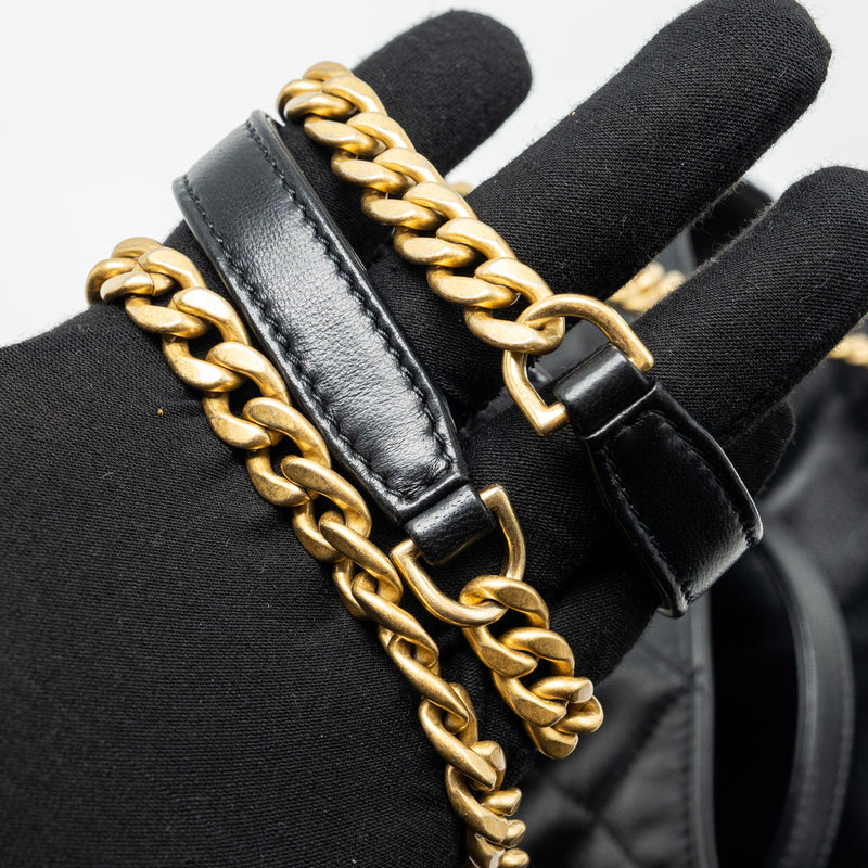 Chanel 22p Drawstring Bucket Bag Lambskin Black GHW (Microchip)