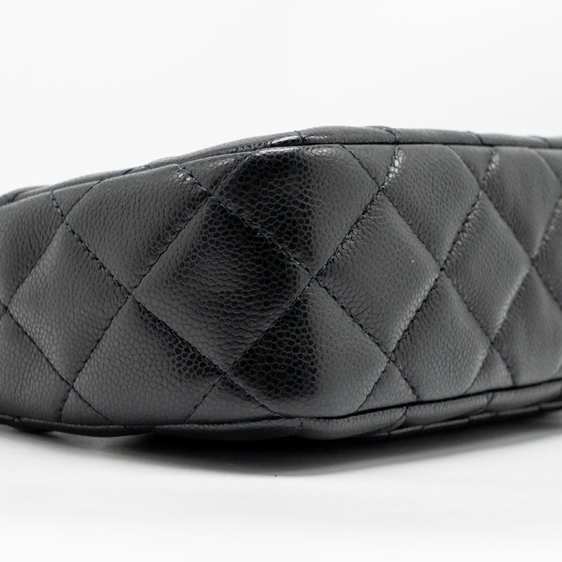 Chanel 25A zip clutch with chain caviar black LGHW (microchip)