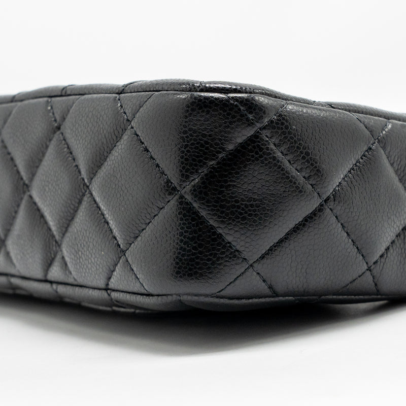 Chanel 25A zip clutch with chain caviar black LGHW (microchip)