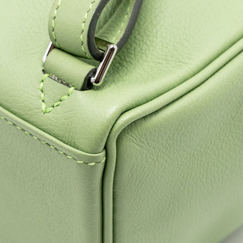 Hermes Kelly Ado backpack evercolor vert criquet / gris pearl SHW stamp Y