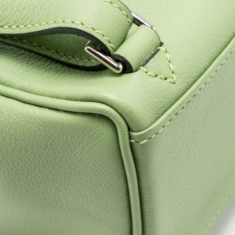 Hermes Kelly Ado backpack evercolor vert criquet / gris pearl SHW stamp Y