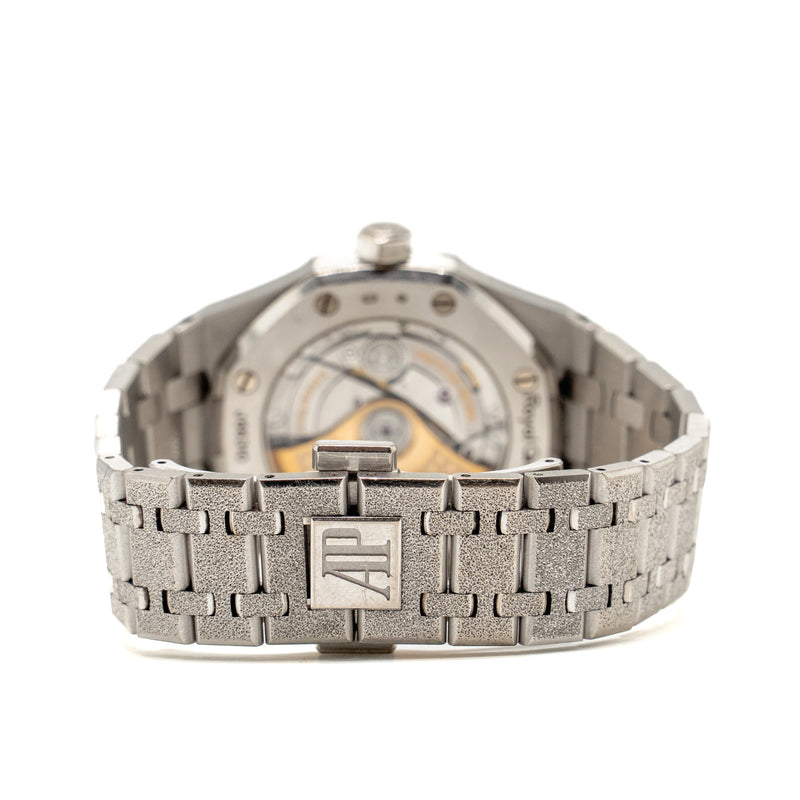 Audemars Piguet Royal Oak 37mm Frosted White Gold, Black Dial, Model: 15454BC.GG.1259BC.03