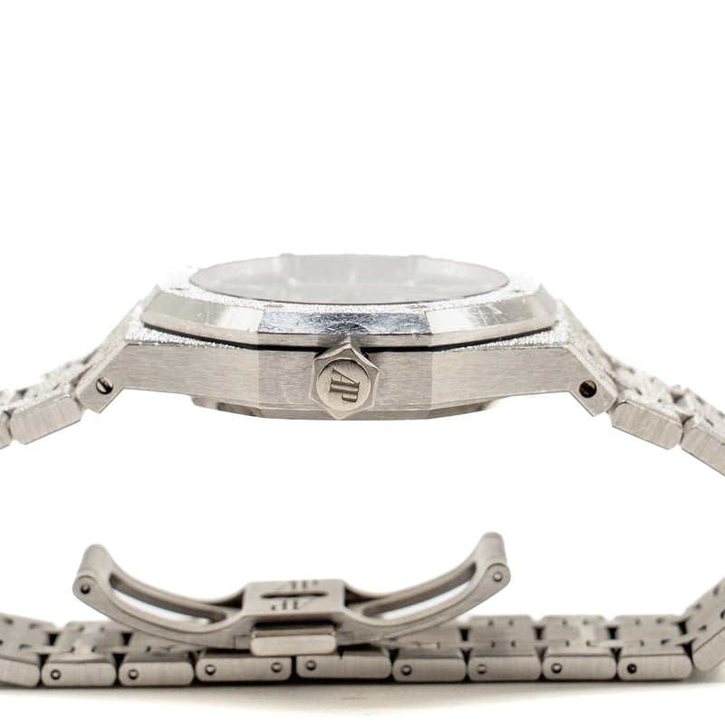 Audemars Piguet Royal Oak 37mm Frosted White Gold, Black Dial, Model: 15454BC.GG.1259BC.03