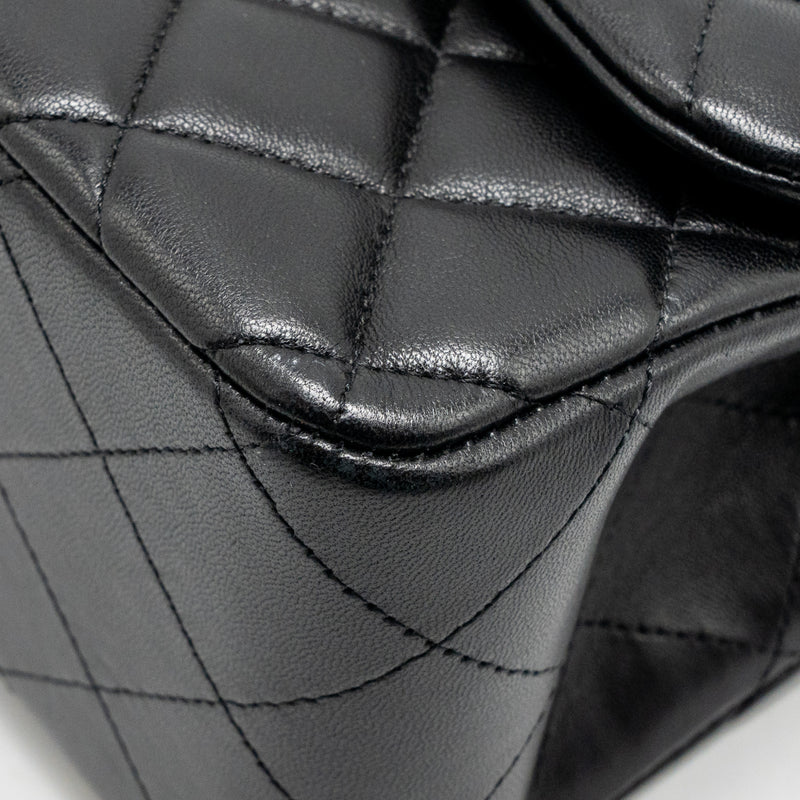 Chanel Jumbo Classic Double Flap Bag Lambskin Black GHW