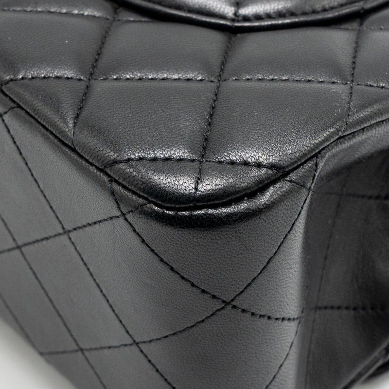 Chanel Jumbo Classic Double Flap Bag Lambskin Black GHW