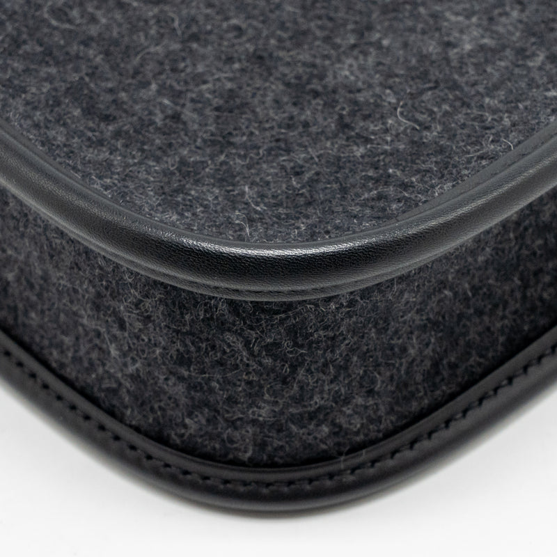 Hermes Mini Evelyne Feutre/Swift/Sangle Wool Graphite/Black SHW Stamp U