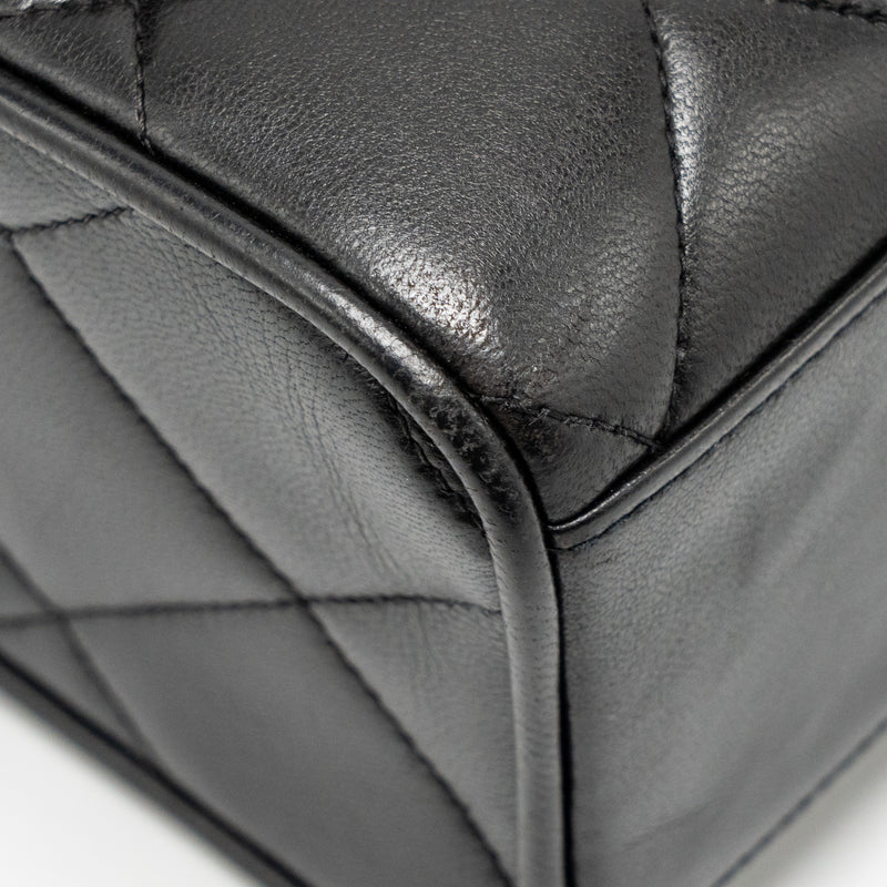 Chanel Vintage Quilted CC Flap Bag Lambskin Black GHW