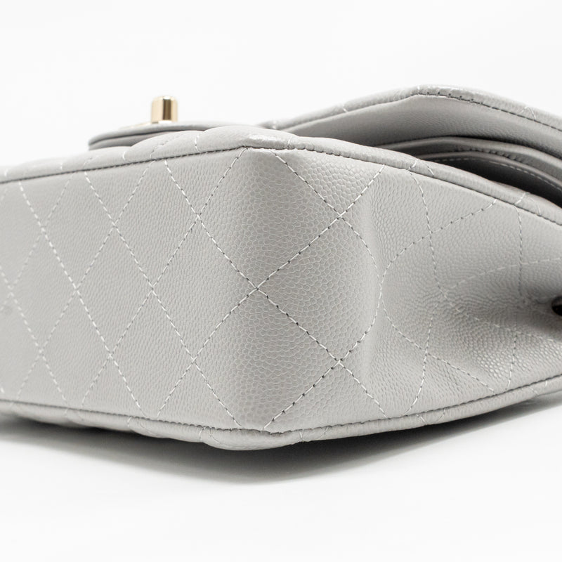 Chanel Small Classic Double Flap Bag Caviar Light Grey LGHW (Microchip)
