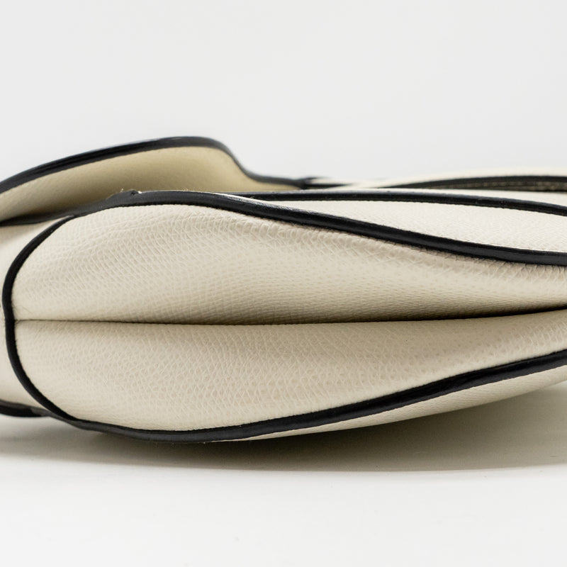 DIOR Medium Saddle Bag Calfskin White GHW