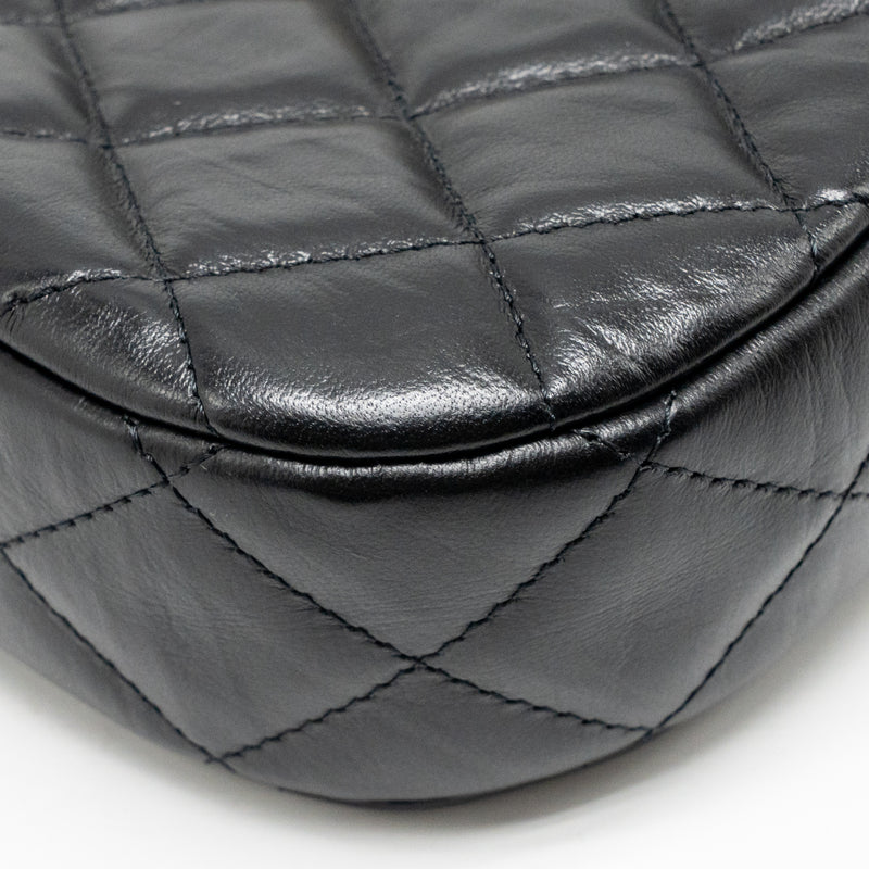 Chanel 23K Small 19 Hobo Shoulder Bag Calfskin Black GHW (Microchip)