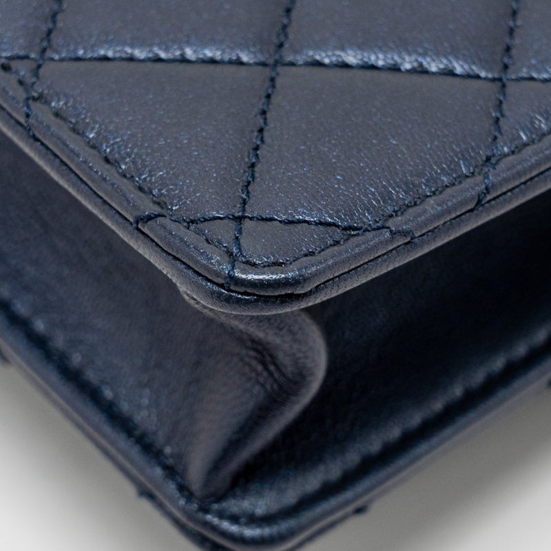 Chanel pearl decorated quilted flap bag lambskin navy GHW