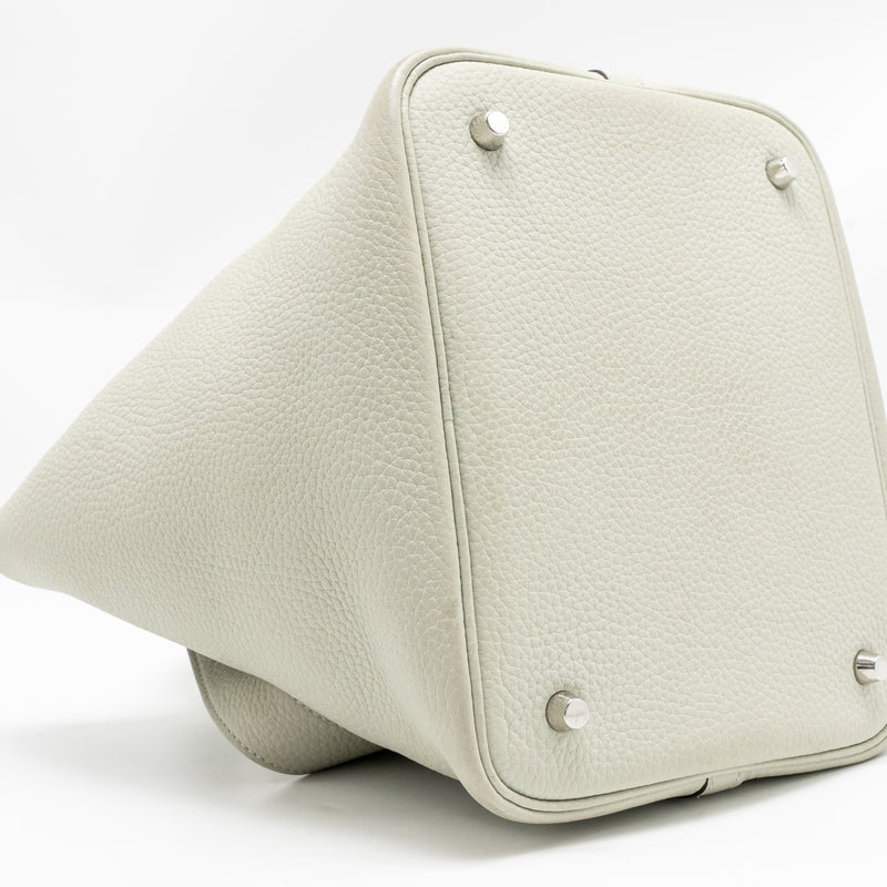 Hermes Picotin 22 lock bag Clemence Gris Neve SHW stamp B