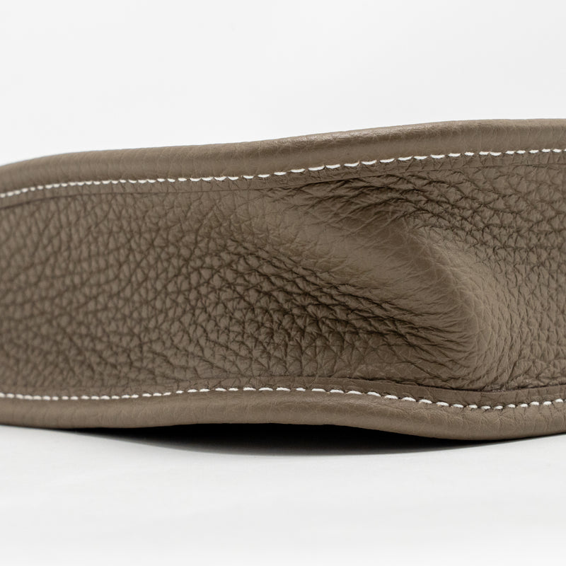 Hermes Mini Evelyne clemence etoupe GHW stamp K