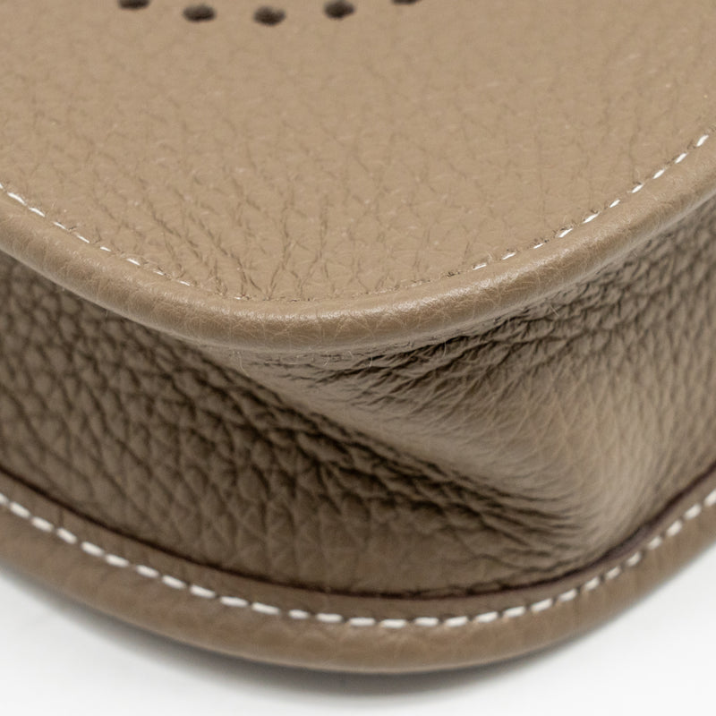 Hermes Mini Evelyne clemence etoupe GHW stamp K