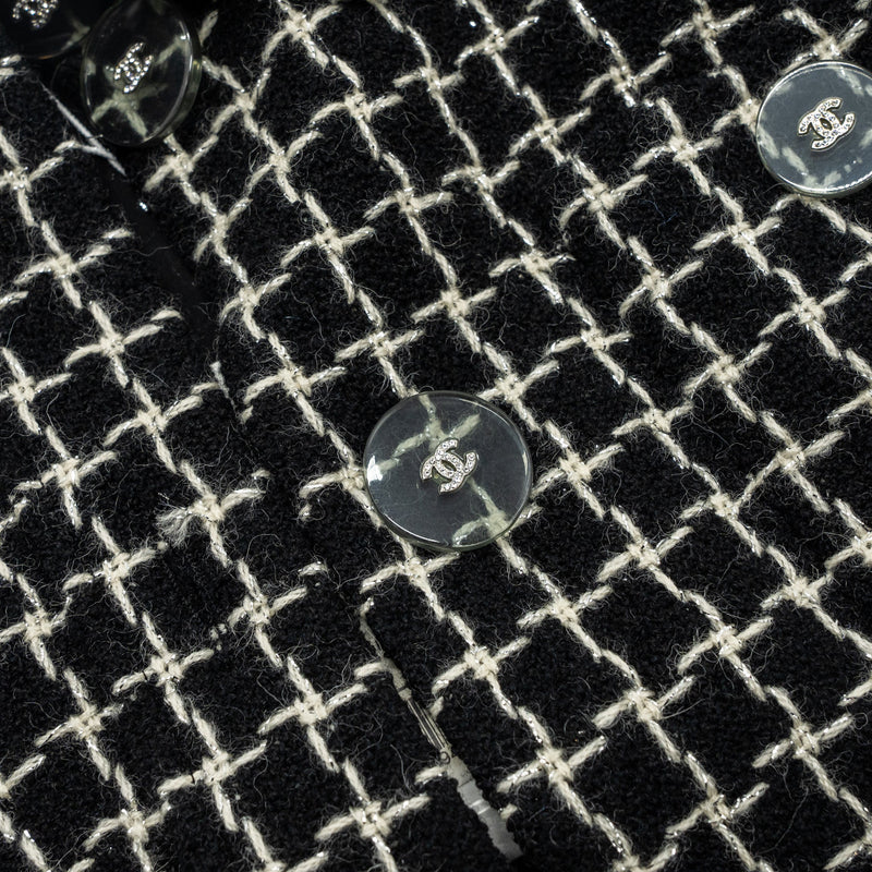 Chanel 17A size 36 Jacket Fantacy Tweed / calfskin black
