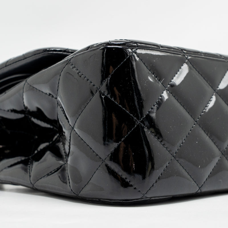 CHANEL Jumbo Classic Double Flap Bag Patent Black SHW