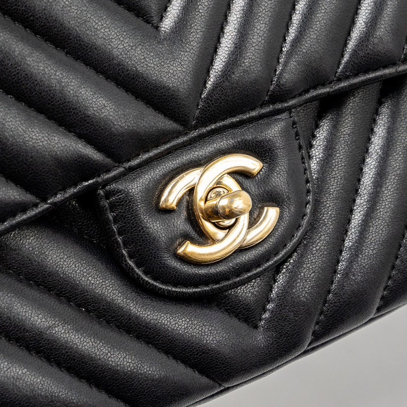 Chanel medium Classic Double Flap Bag Chevron Lambskin Black LGHW