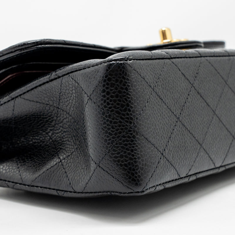 Chanel Small Classic Double Flap Bag caviar Black GHW (Microchip)