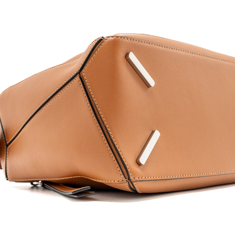 Loewe Puzzle Bag in Classic Calfskin Tan SHW