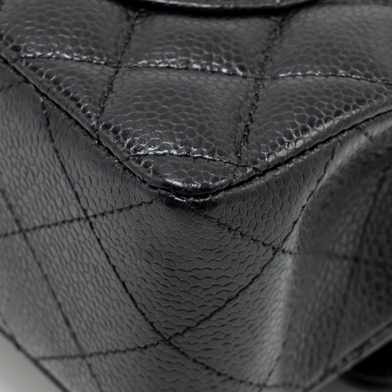 Chanel Small Classic Double Flap Bag caviar Black GHW (Microchip)