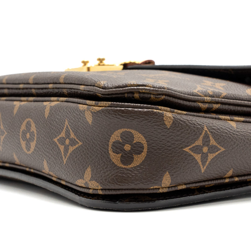 Louis Vuitton Pochette Métis Monogram Canvas GHW