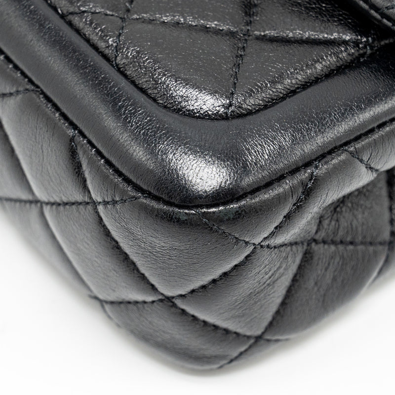 Chanel Quilted Flap Bag Lambskin Black GHW (Microchip)