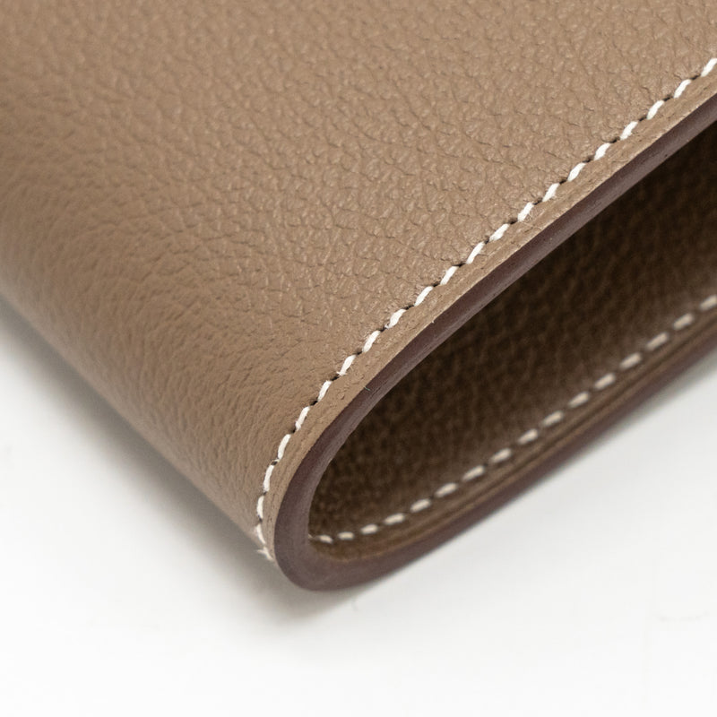 Hermes kelly to go Evercolor Etoupe GHW stamp W