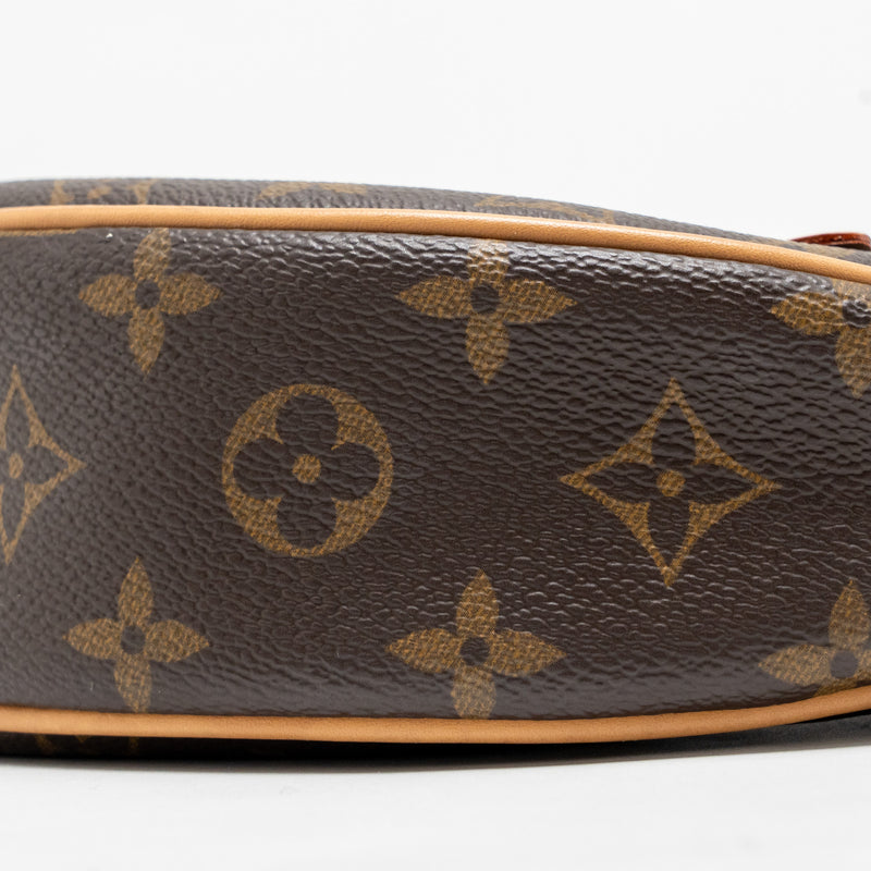 Louis Vuitton Loop Bag Monogram Canvas GHW