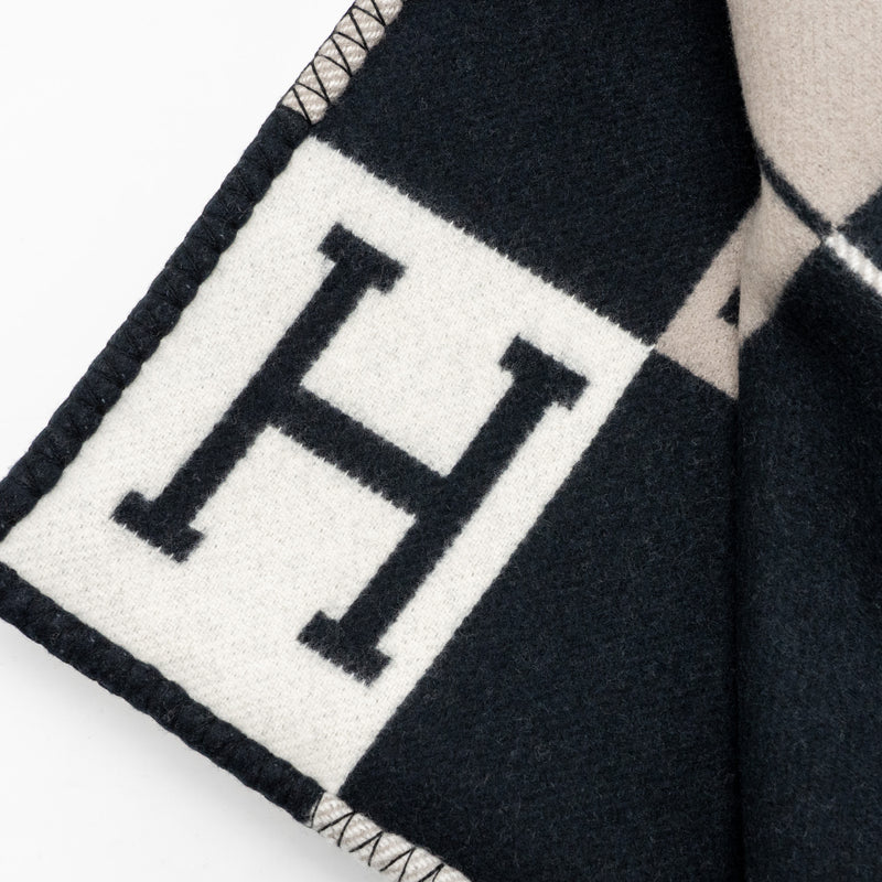 Hermes Avalon III Throw Blanket Merinos Wool/Cashmere Ecru/Noir