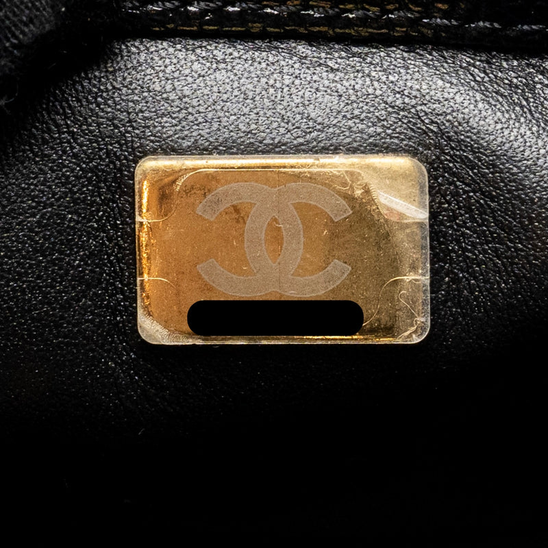 Chanel quilted hobo caviar black GHW (microchip)