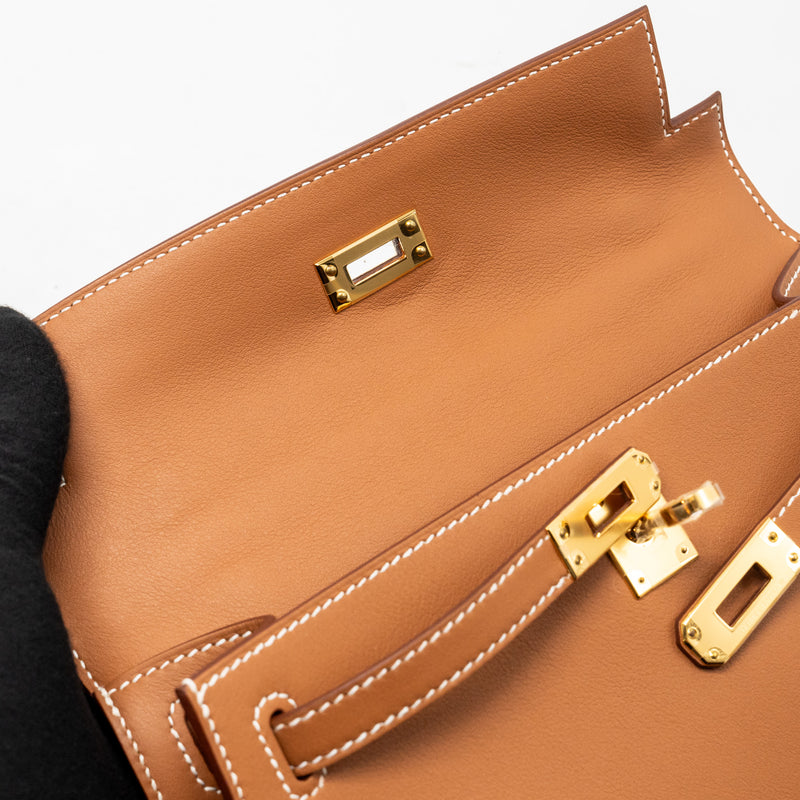 Hermes Kelly Pochette Swift Gold GHW Stamp W