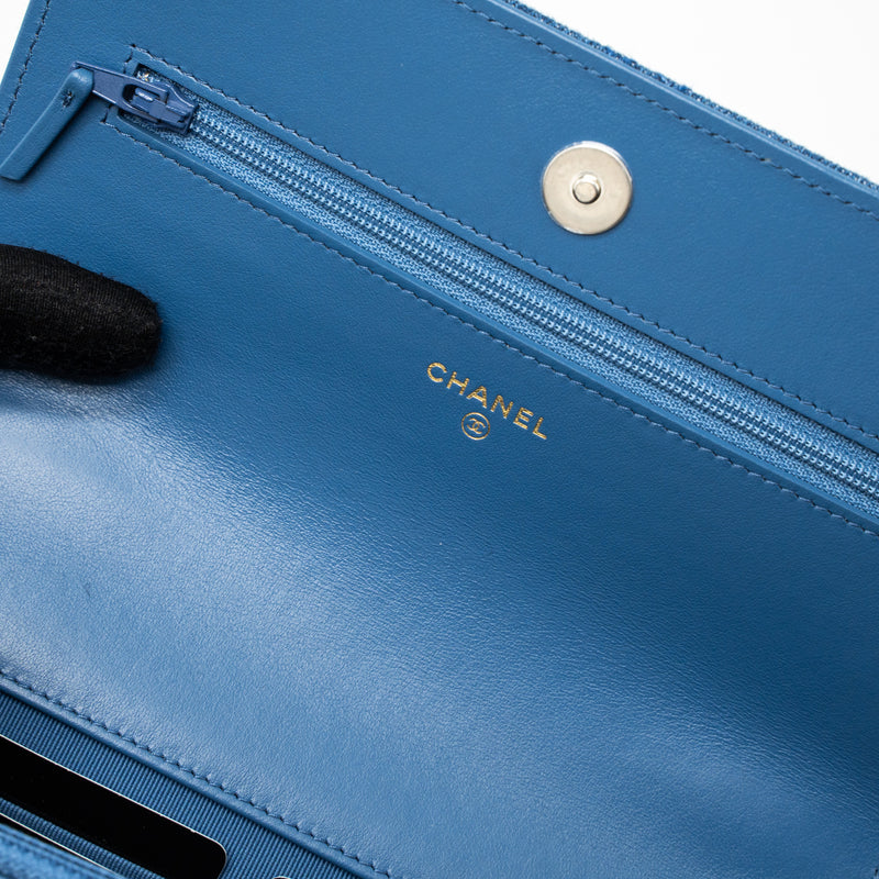 Chanel 19 Wallet On Chain Denim Blue Multicolor Hardware (Microchip)