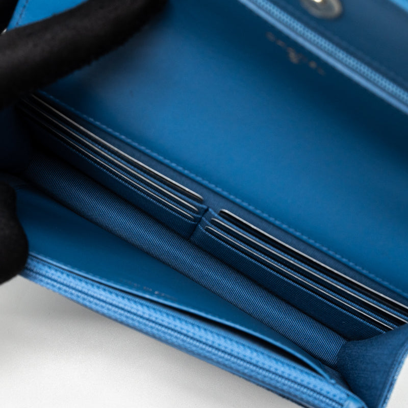 Chanel 19 Wallet On Chain Denim Blue Multicolor Hardware (Microchip)