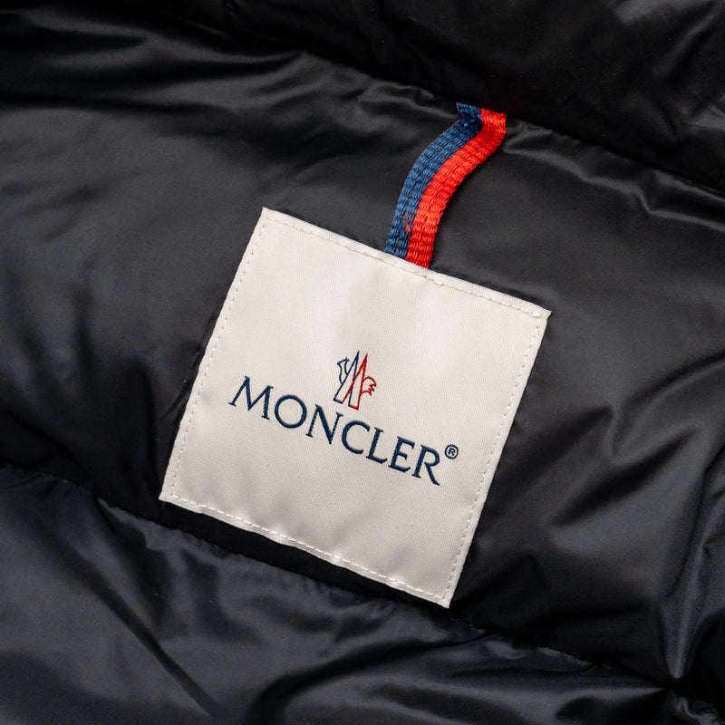 Moncler Size 0 Avoce Short Down Jacket Black