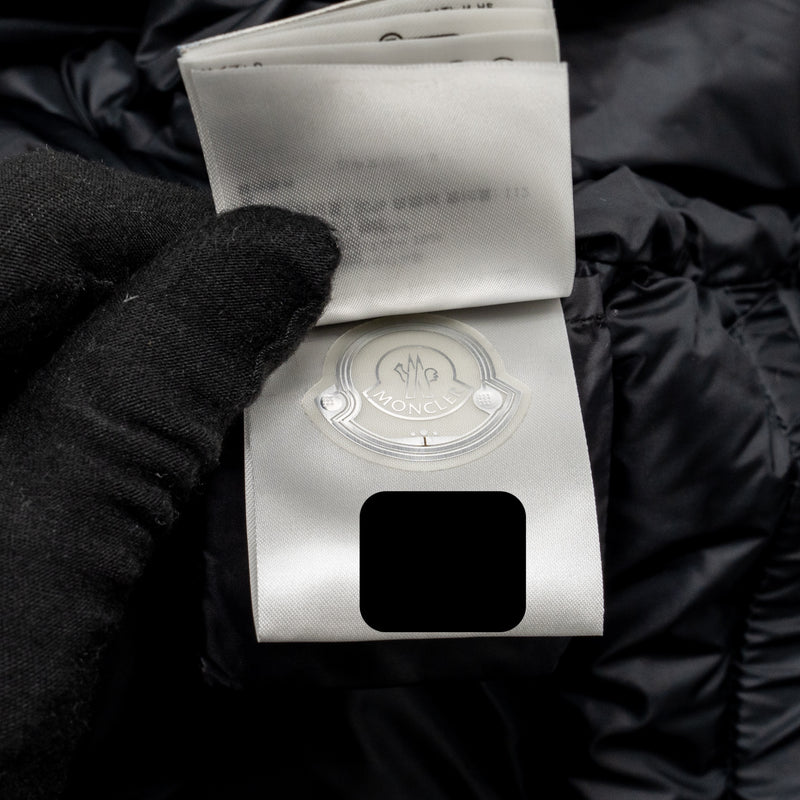Moncler Size 0 Avoce Short Down Jacket Black