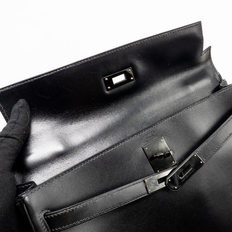 Hermes Kelly 32 Box So Black Stamp Square N